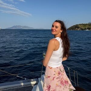 Meet your Posher, Maria